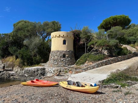 hébergement insolite Tour de Capizzolu